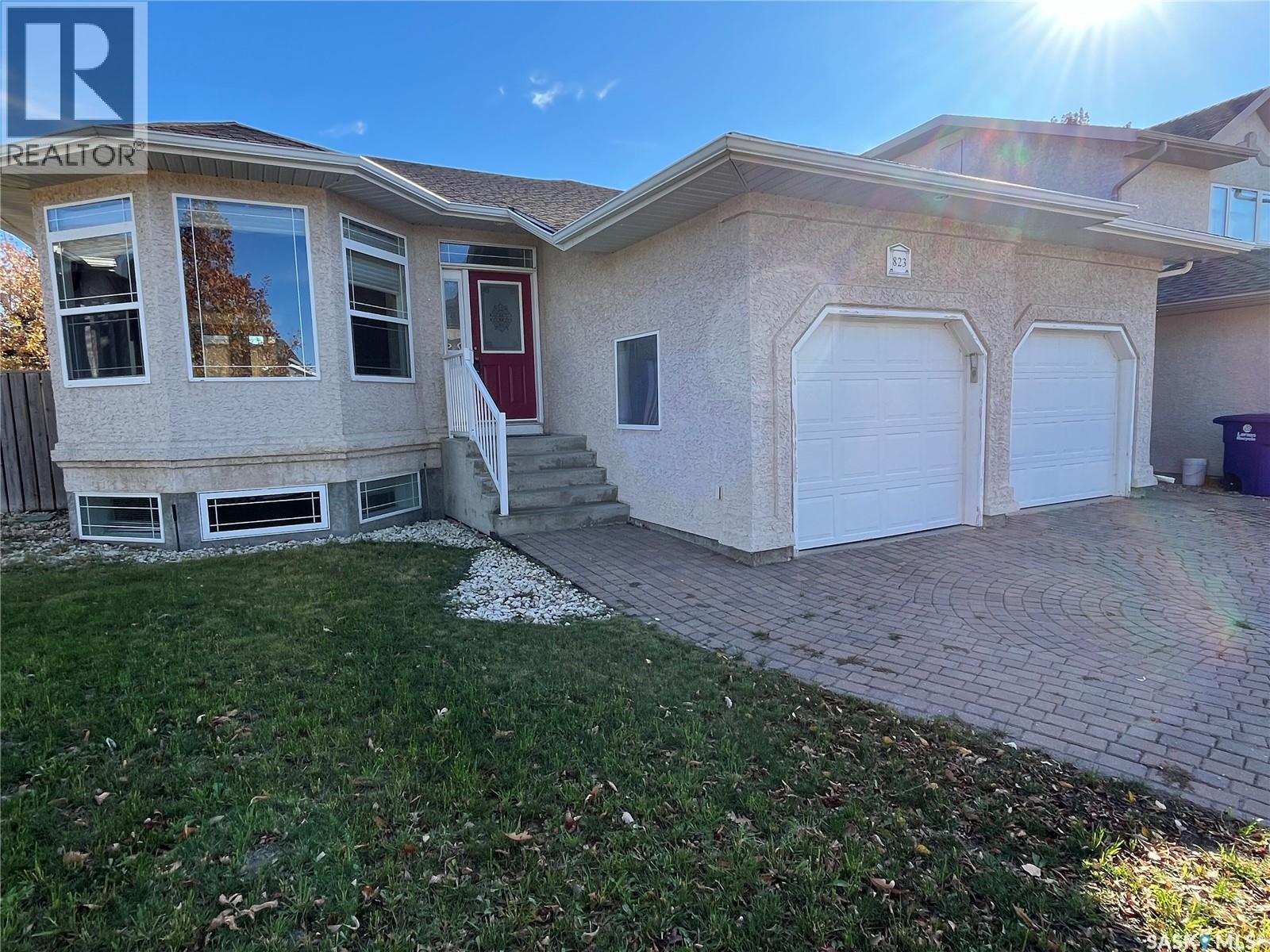 823 Beechmont Lane, Saskatoon, SK