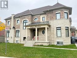 33 ELYSIAN FIELDS CIRCLE Brampton, ON L6Y 6E8