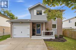 11 SANDALWOOD DRIVE  Cambridge, ON N1P 1A5