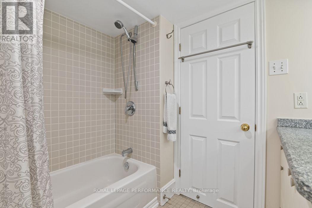 16 Renfrew Avenue, Ottawa, ON
