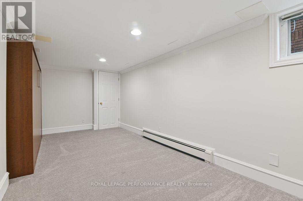 16 Renfrew Avenue, Ottawa, ON