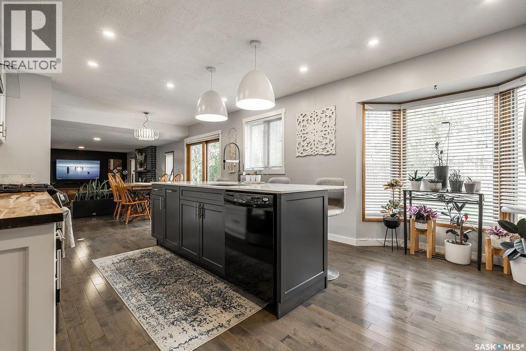 258 Ae Adams Crescent, Saskatoon, SK