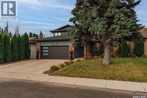258 Ae Adams Crescent, Saskatoon, SK 