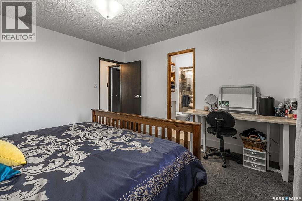 258 Ae Adams Crescent, Saskatoon, SK