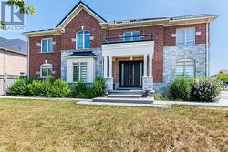 11 DRUMMONDVILLE DRIVE Brampton, ON L6P 3M6