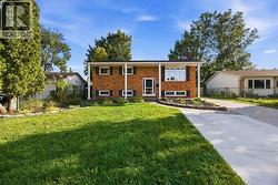 409 HUXLEY AVENUE Sarnia, ON N7S 4Z1