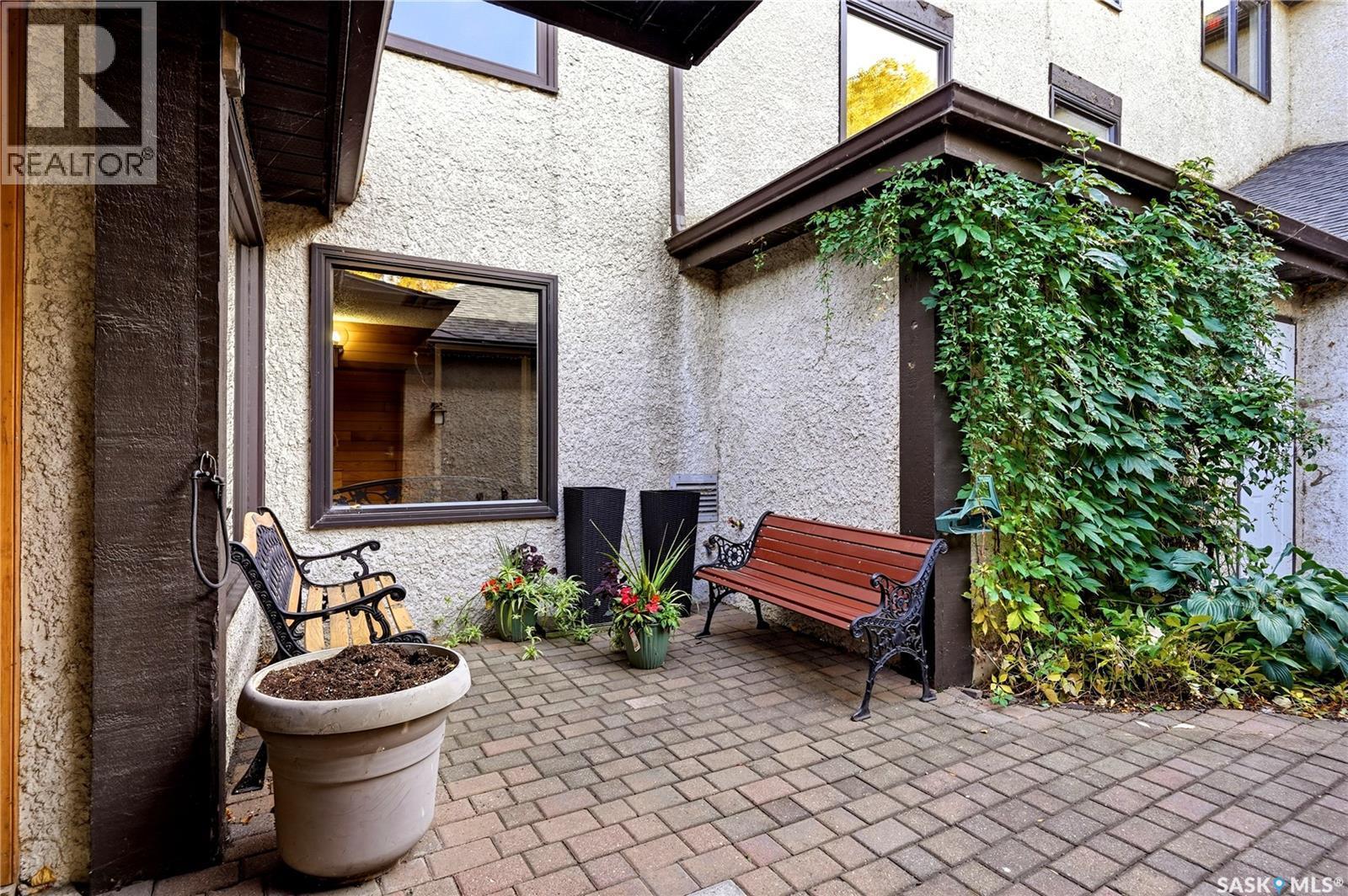 304 1002 Gryphons Walk, Regina, SK
