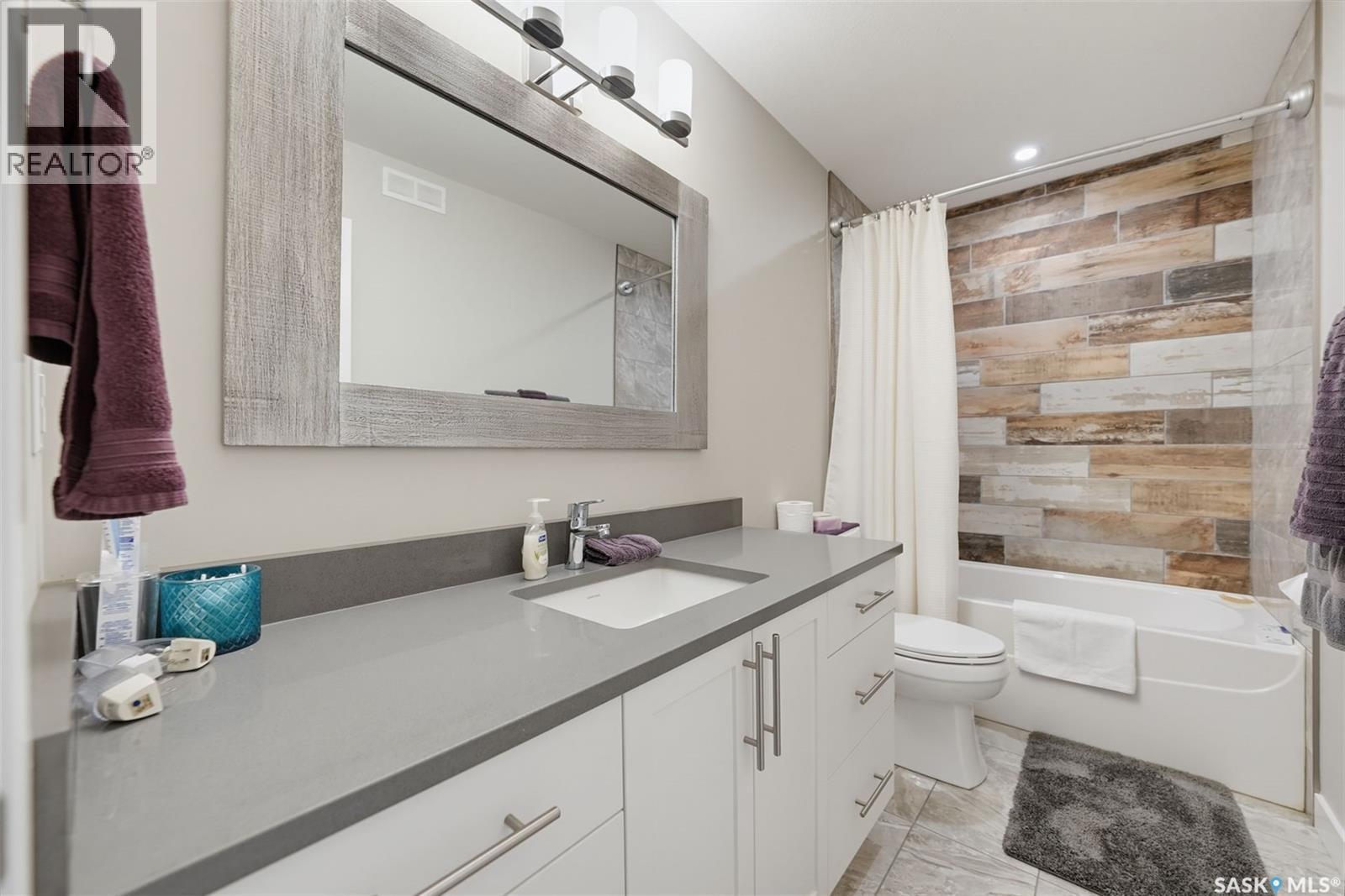 730 Bolstad Turn, Saskatoon, SK