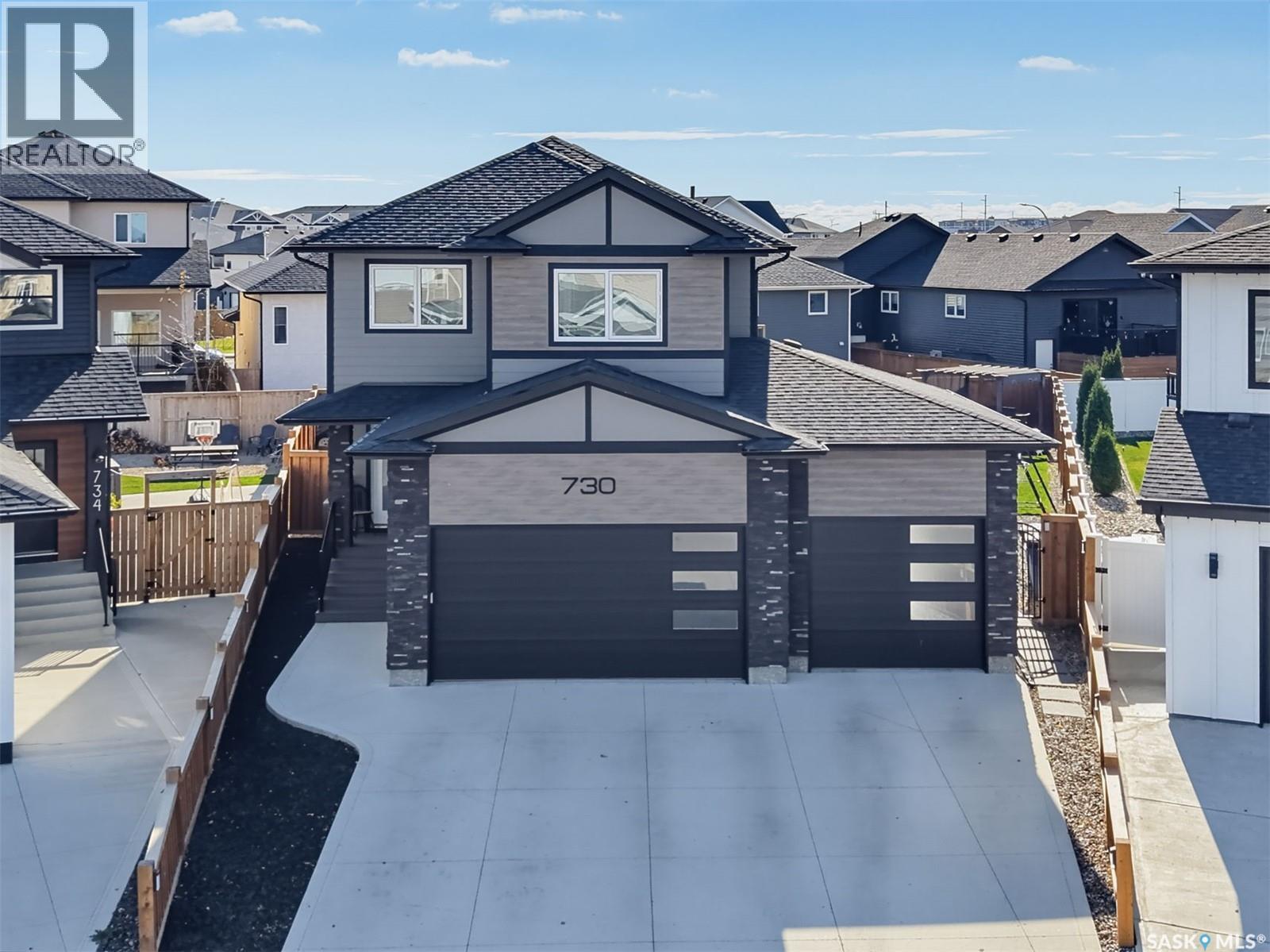 730 Bolstad Turn, Saskatoon, SK