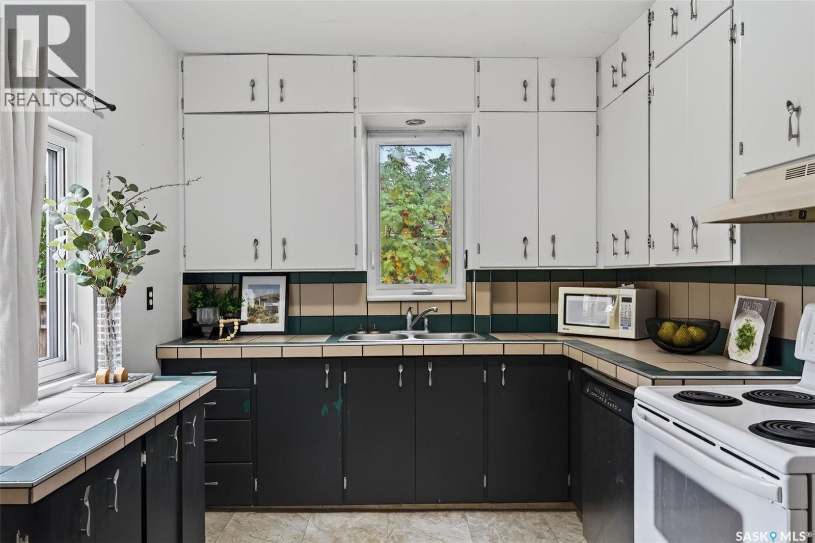 631 7Th Street E, Saskatoon, SK