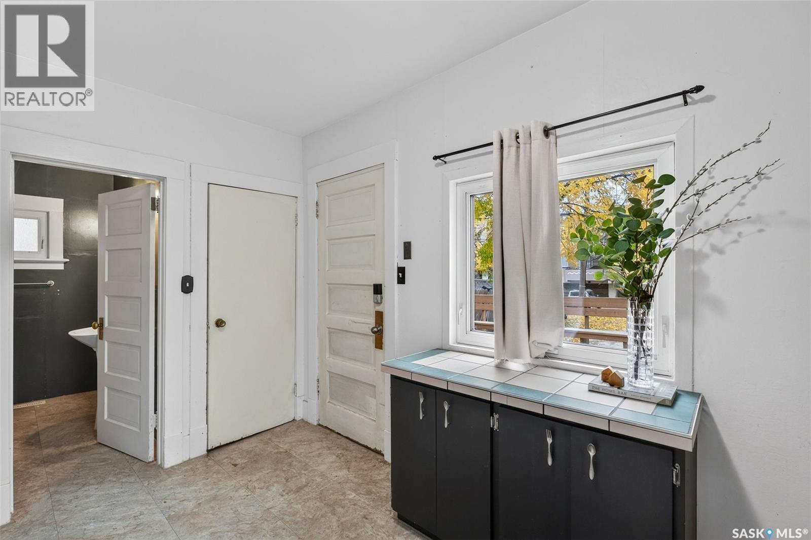 631 7Th Street E, Saskatoon, SK