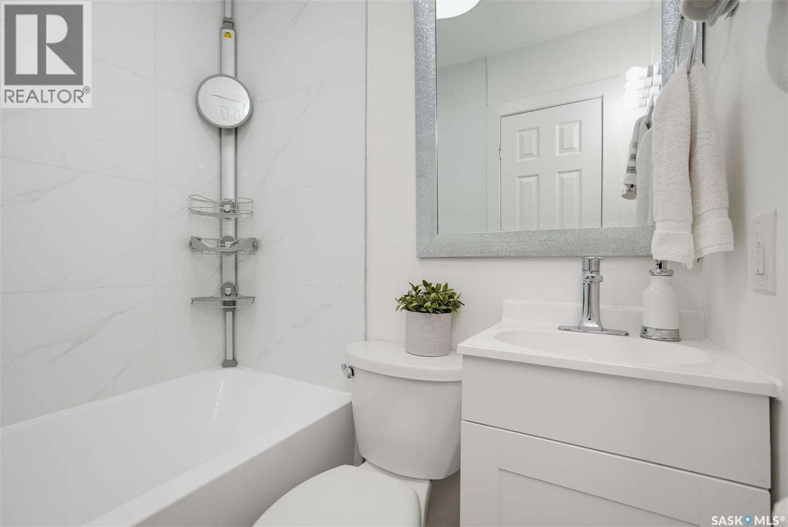 1228 1St Avenue, Saskatoon, SK
