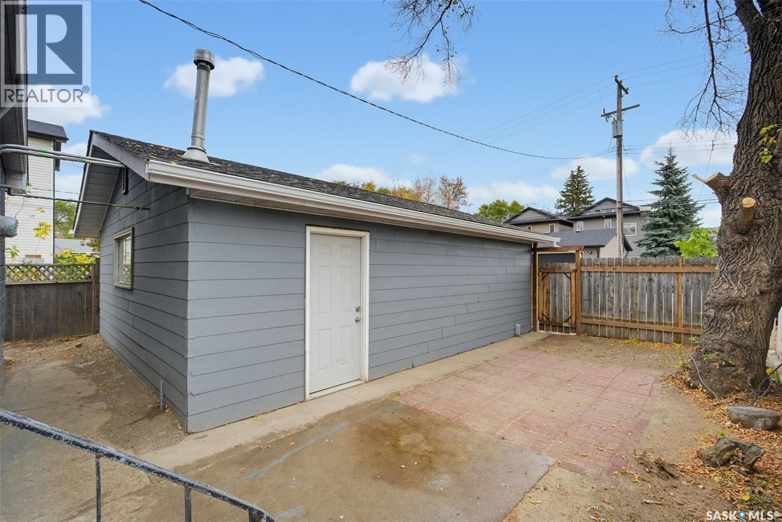 1228 1St Avenue, Saskatoon, SK