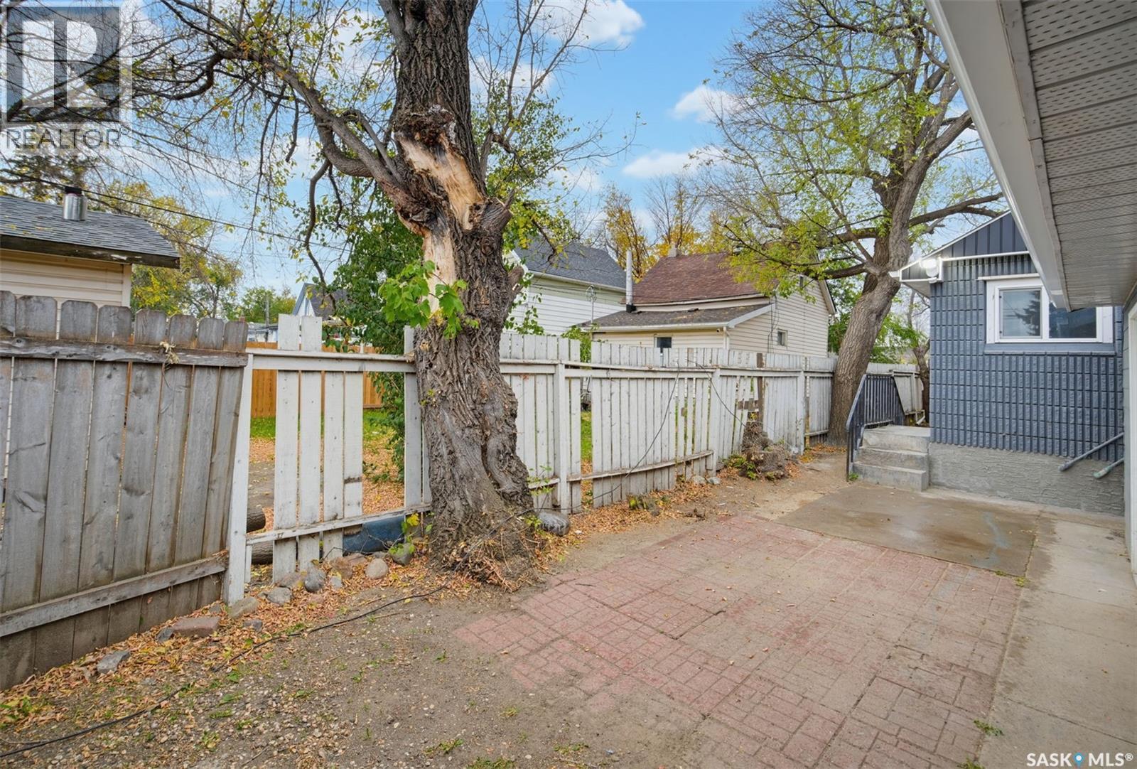 1228 1St Avenue, Saskatoon, SK