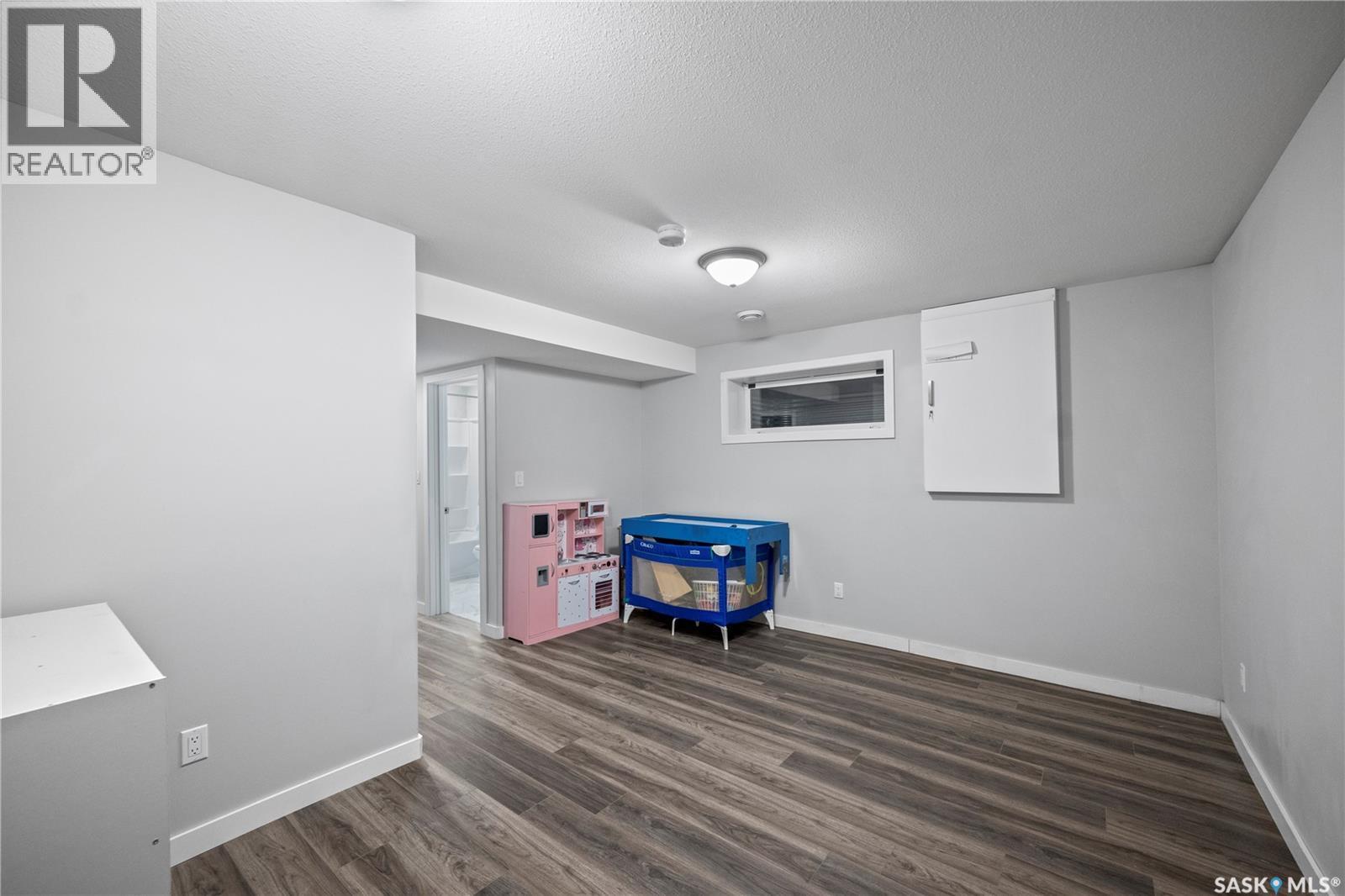 5612 Gilbert Crescent, Regina, SK