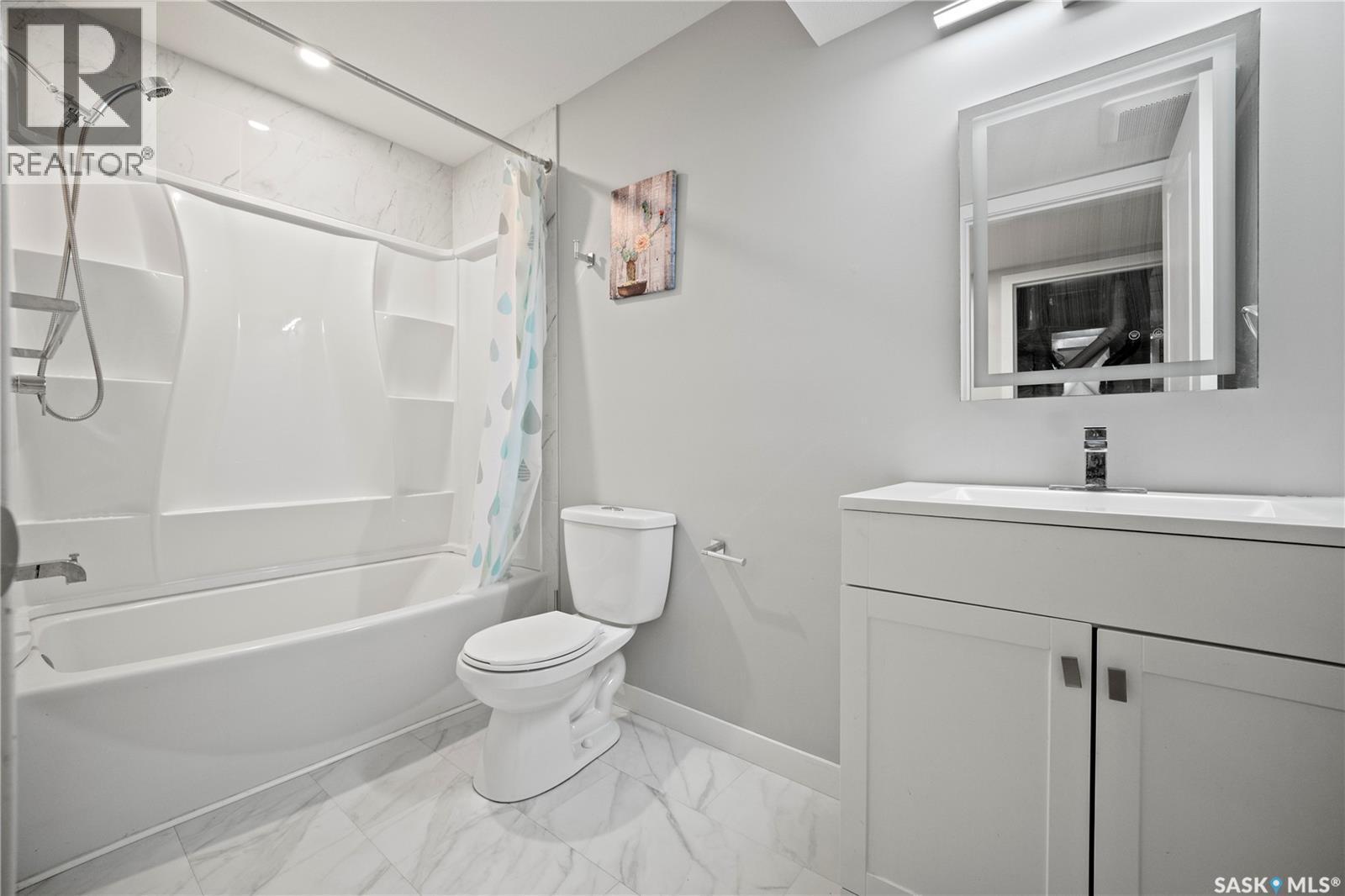 5612 Gilbert Crescent, Regina, SK