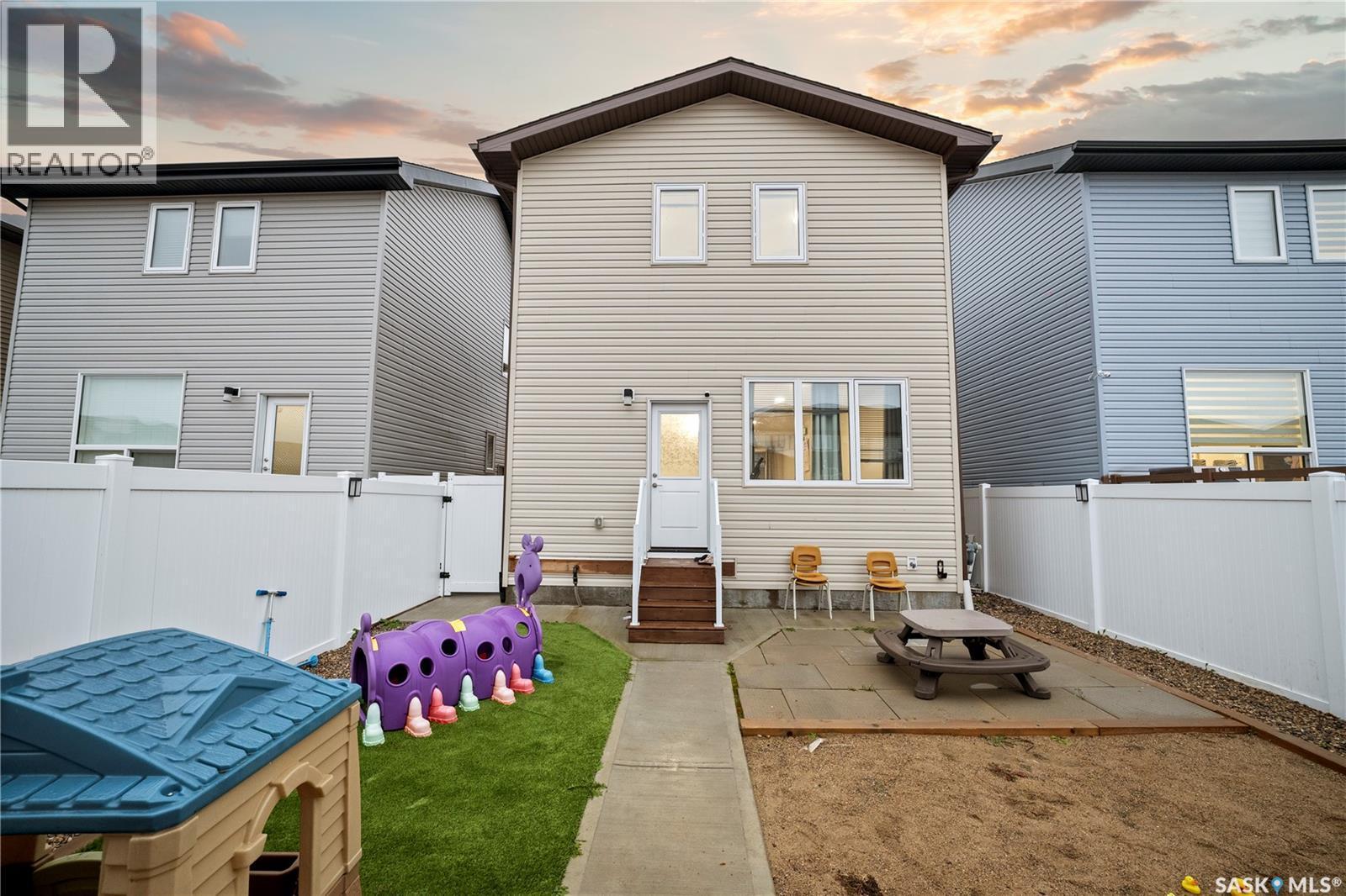 5612 Gilbert Crescent, Regina, SK