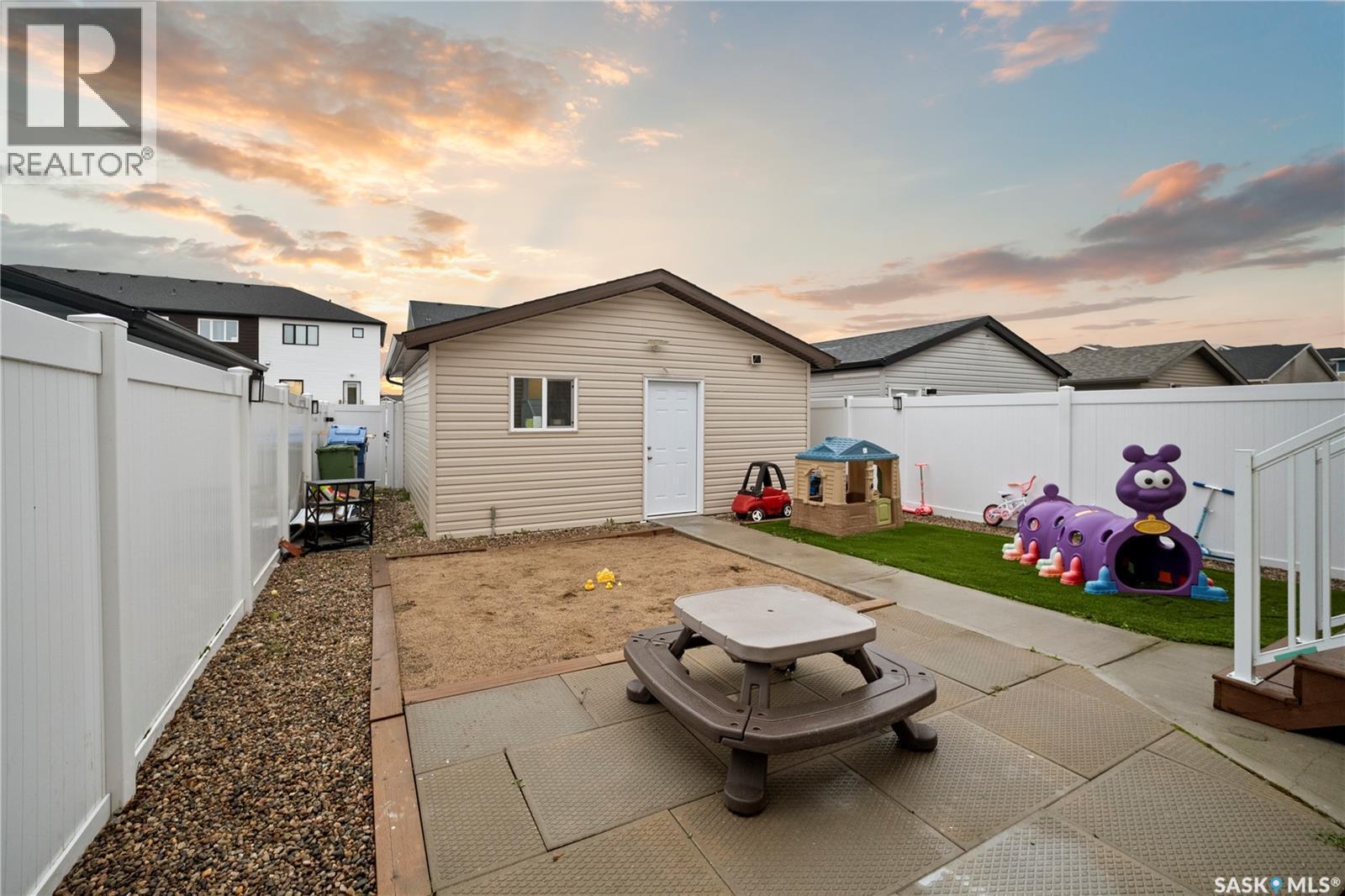 5612 Gilbert Crescent, Regina, SK