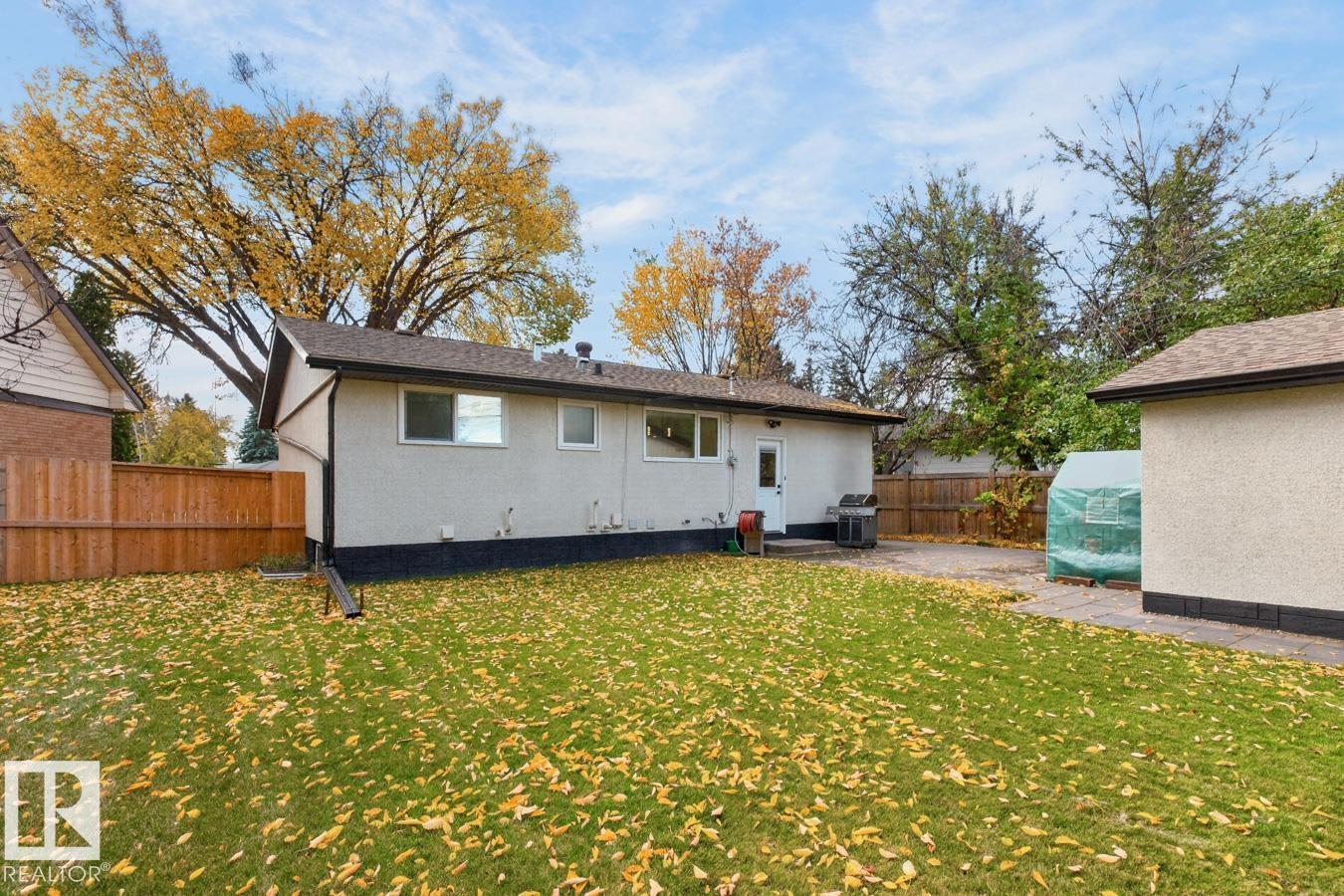 7404 92 Av Nw, Edmonton, AB