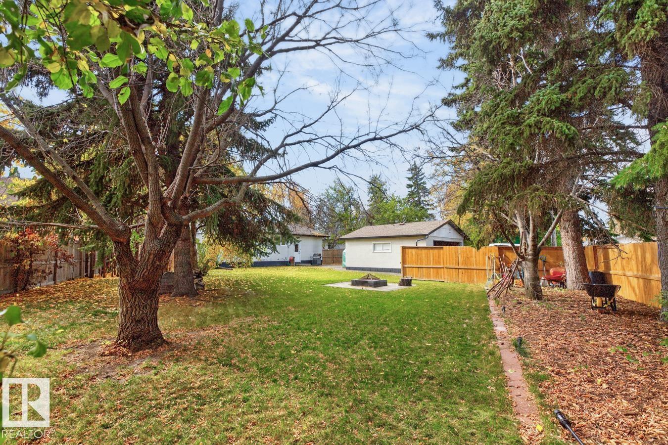 7404 92 Av Nw, Edmonton, AB