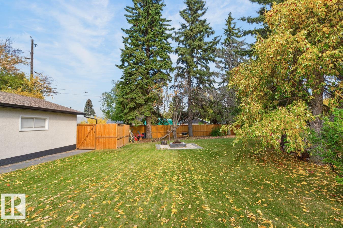 7404 92 Av Nw, Edmonton, AB