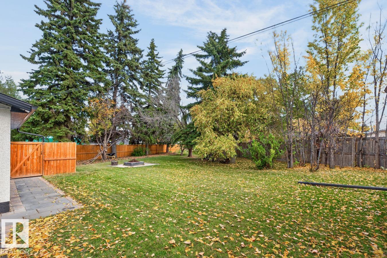 7404 92 Av Nw, Edmonton, AB