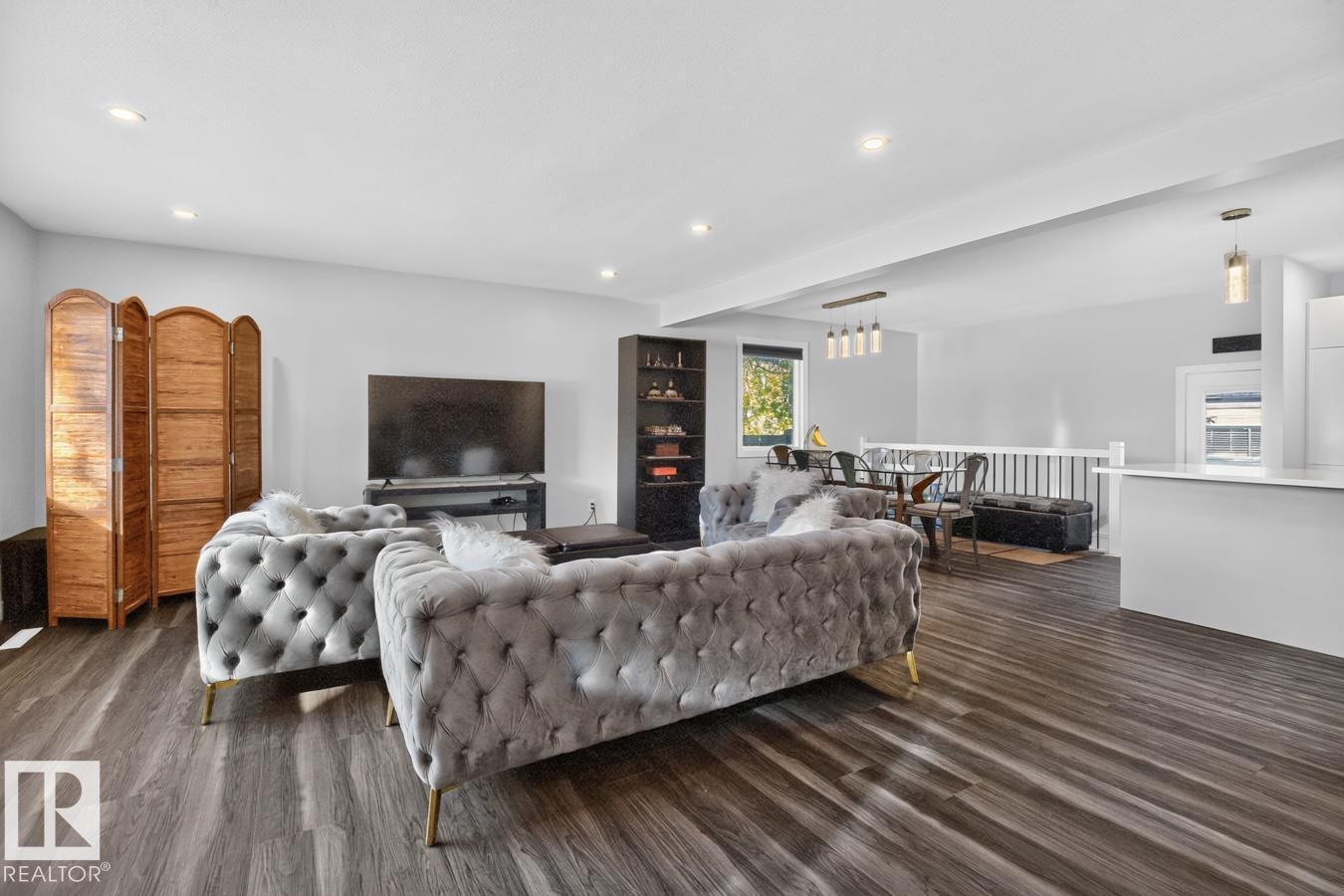 7404 92 Av Nw, Edmonton, AB