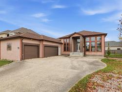 7 Brenner BAY  Winnipeg, MB R2P 2S2