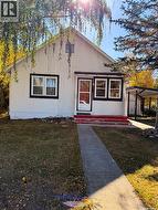 440 Redcoat DRIVE Eastend, SK S0N 2M0