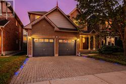 81 OLD COLONY ROAD Richmond Hill, ON L4E 3X2