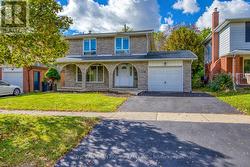 15 NEWTON ROAD Brampton, ON L6V 2P4