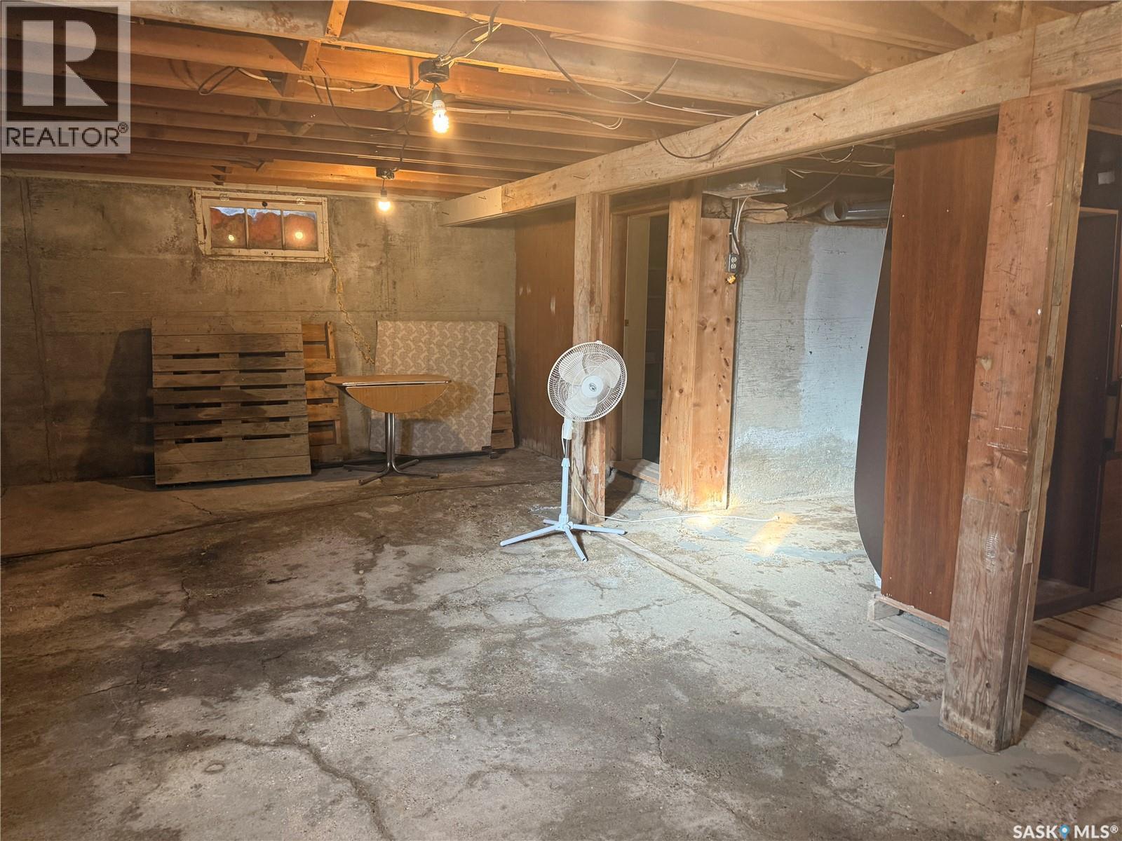 304 2Nd Street E, Beechy, SK