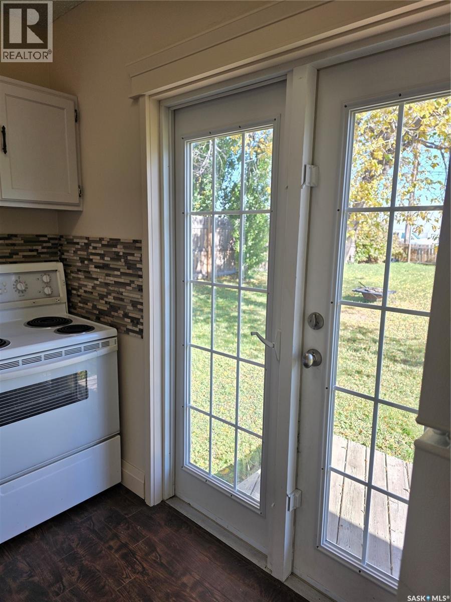 304 2Nd Street E, Beechy, SK