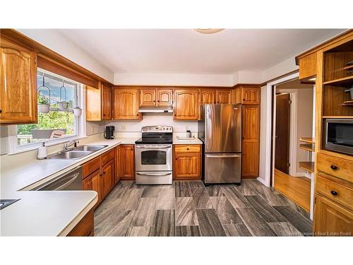 612 Glengarry Pl, Fredericton, NB 