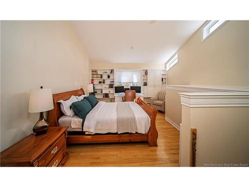 612 Glengarry Pl, Fredericton, NB 