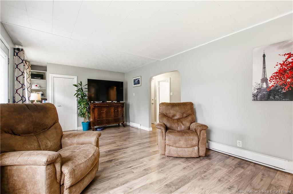 22 Bailey Ave, Fredericton, NB