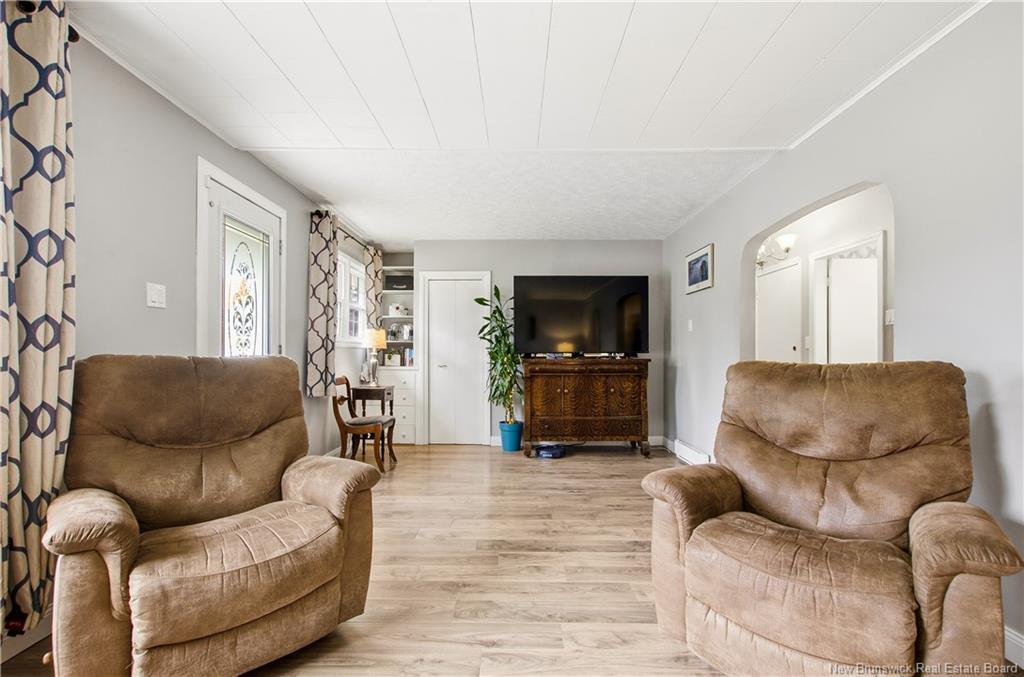22 Bailey Ave, Fredericton, NB