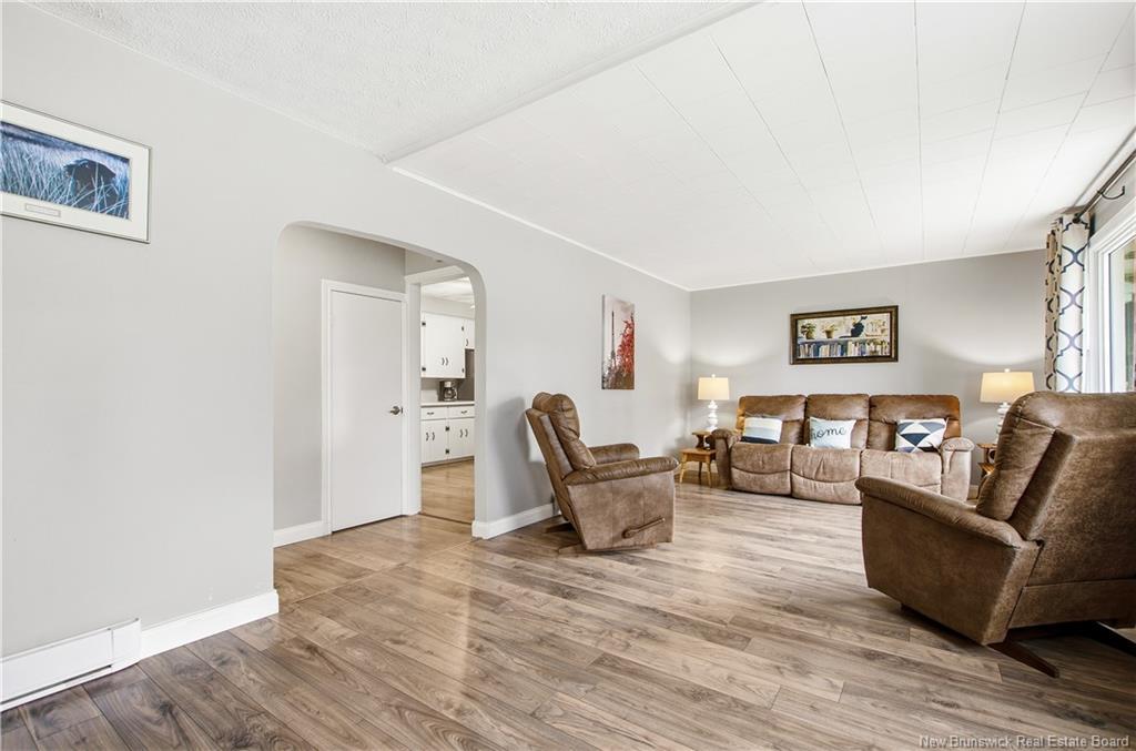 22 Bailey Ave, Fredericton, NB