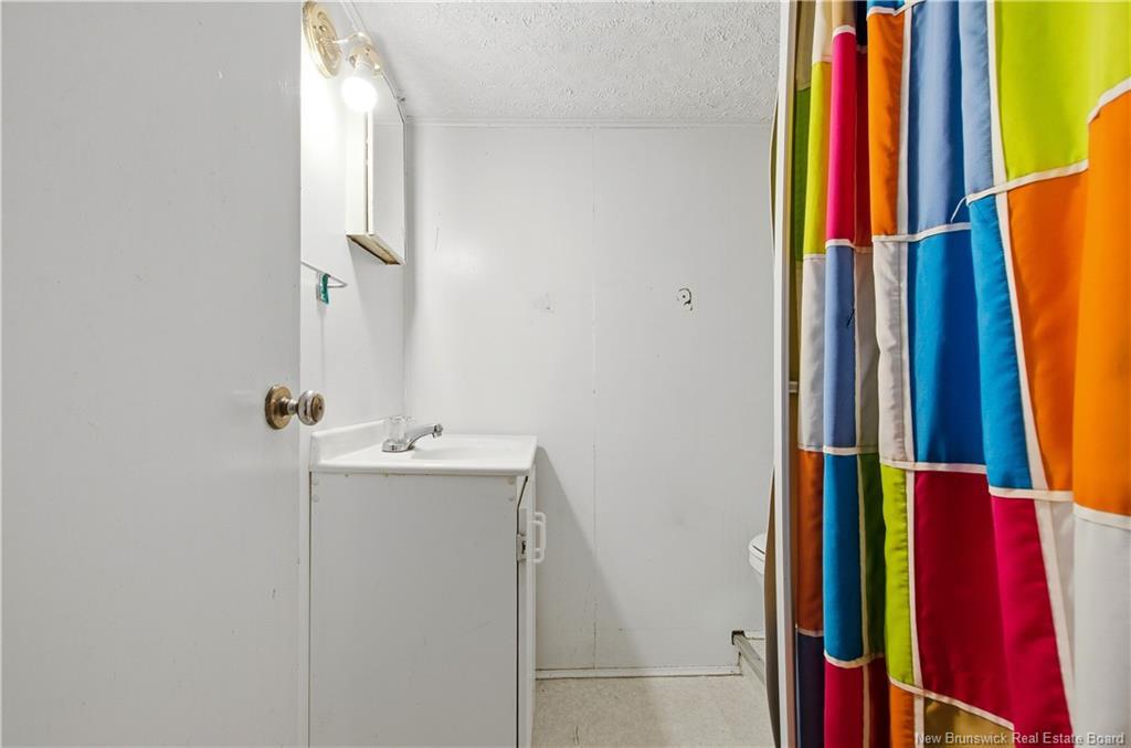 22 Bailey Ave, Fredericton, NB