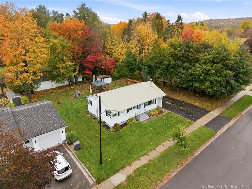 22 Bailey Ave, Fredericton, NB