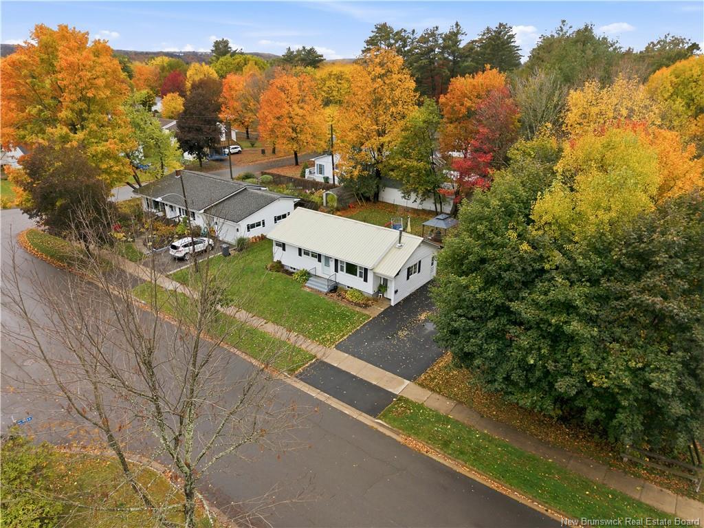 22 Bailey Ave, Fredericton, NB