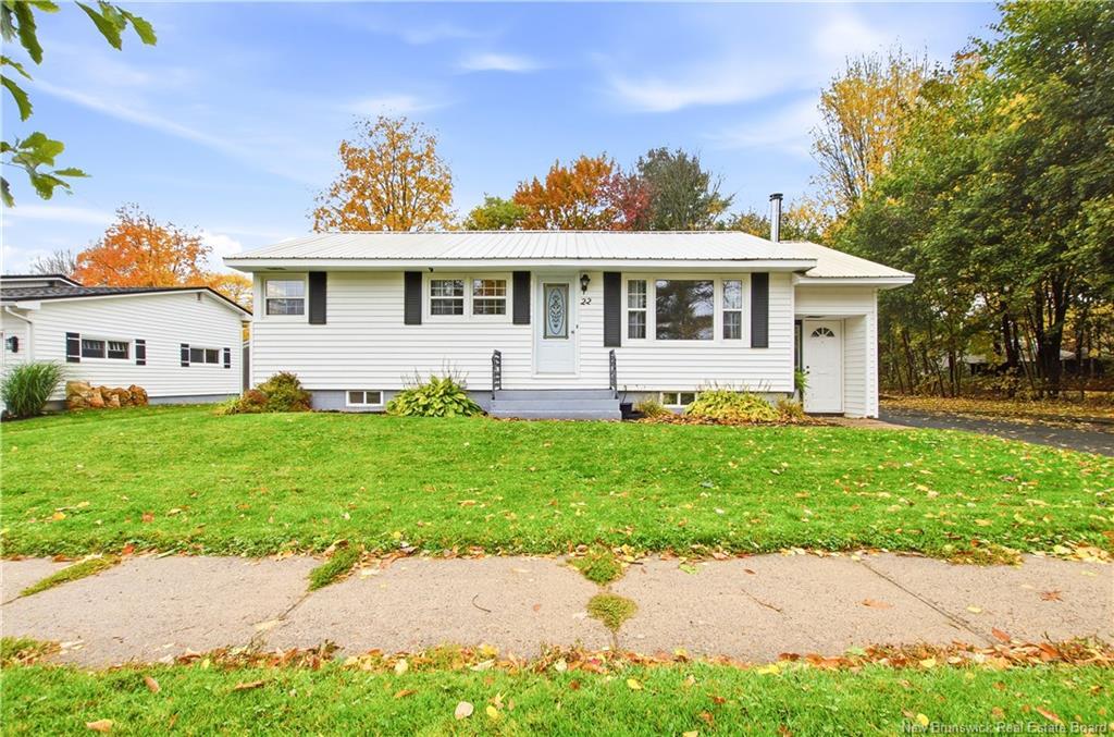 22 Bailey Ave, Fredericton, NB