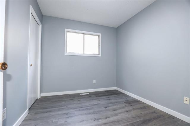 26 Agincourt Rd, Winnipeg, MB