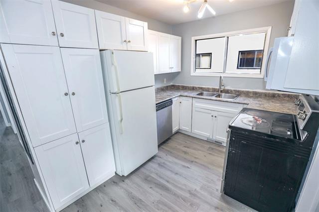 26 Agincourt Rd, Winnipeg, MB