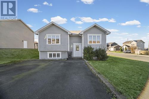 20 Blomidon Street  Paradise, NL A1L 0B4