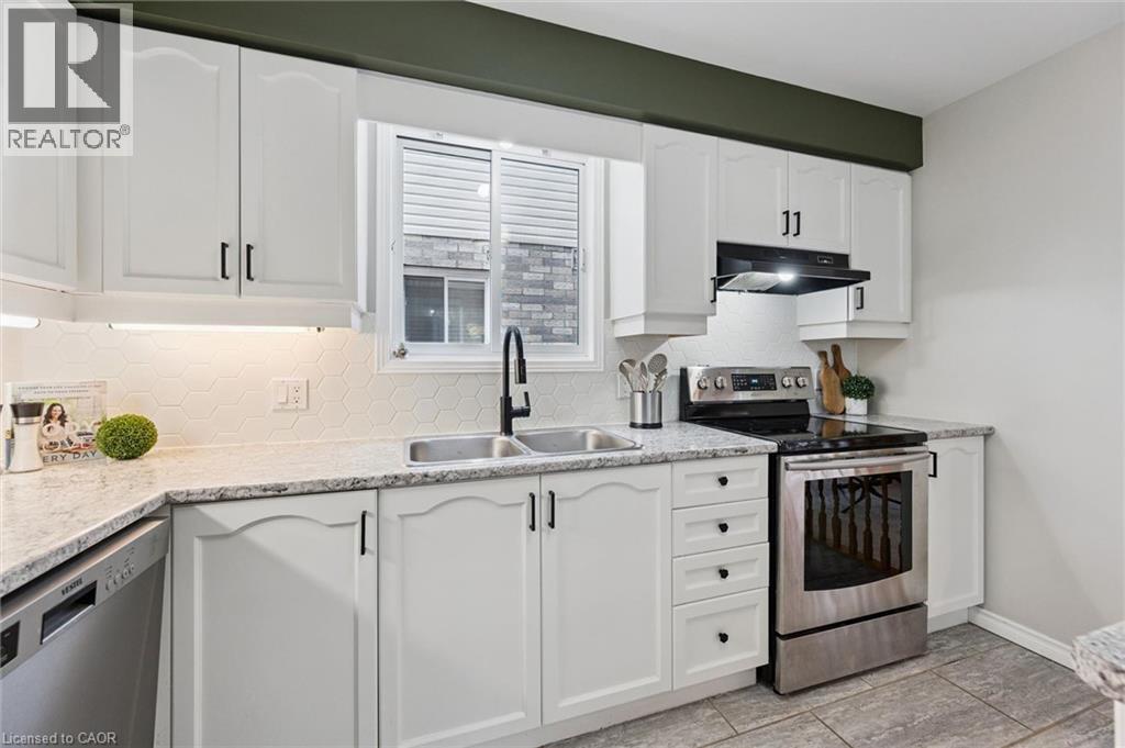 165 Cavelletti Court, Waterloo, ON