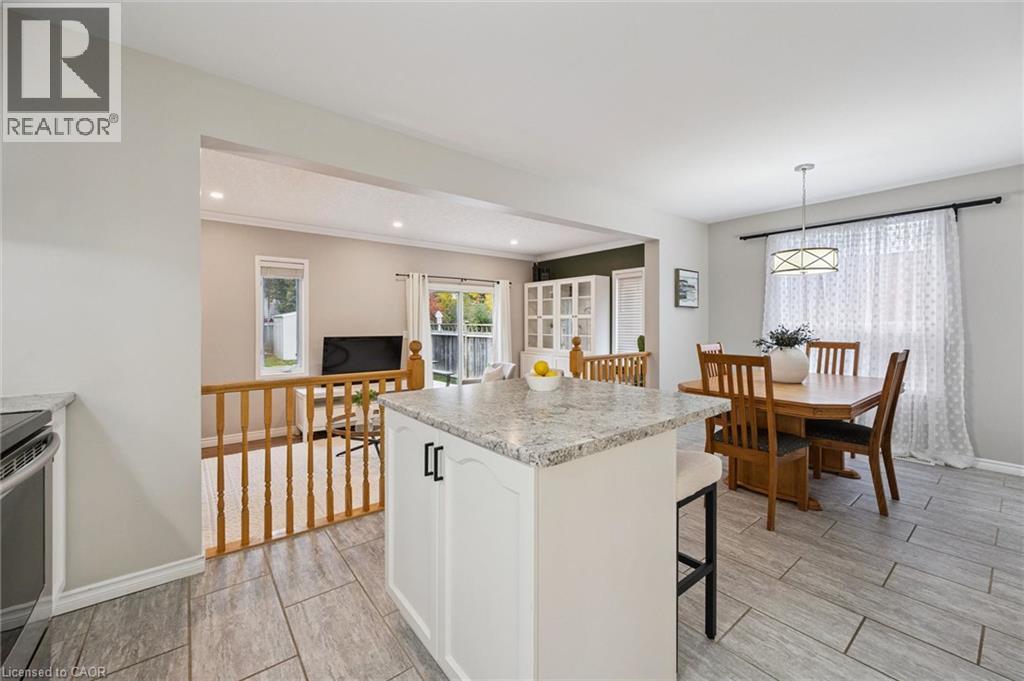 165 Cavelletti Court, Waterloo, ON