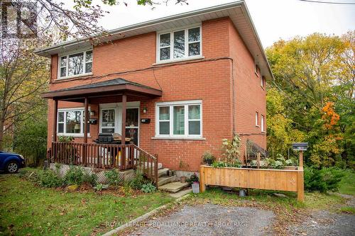92 GARDINER STREET  Kingston (Central City West), ON K7M 1A7