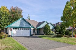 642 Olympic Dr Comox, BC V9M 4G8