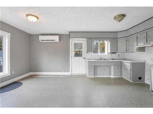 49 Berwick St, Fredericton, NB 